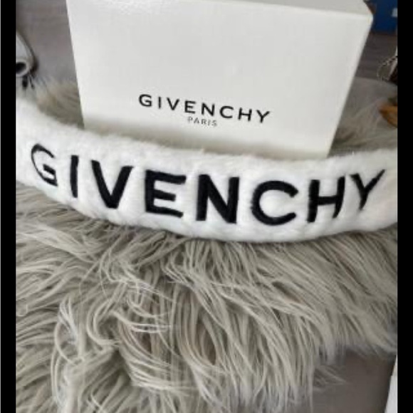 Givenchy White Faux Fur logo bag strap